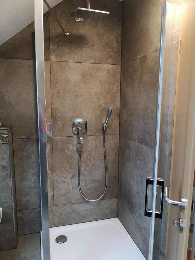 Ferienwohnung "Deluxe" In Korbach Bagian luar foto