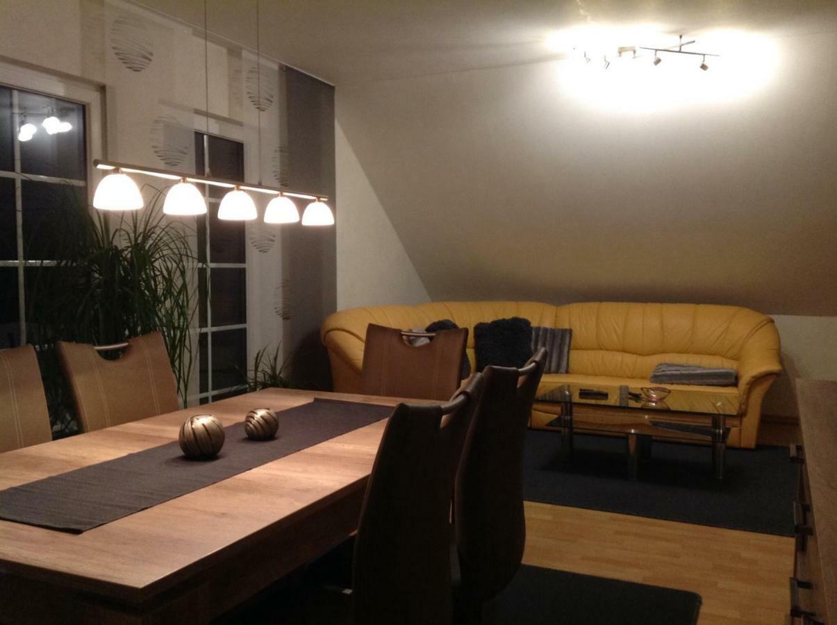 Ferienwohnung "Deluxe" In Korbach Bagian luar foto