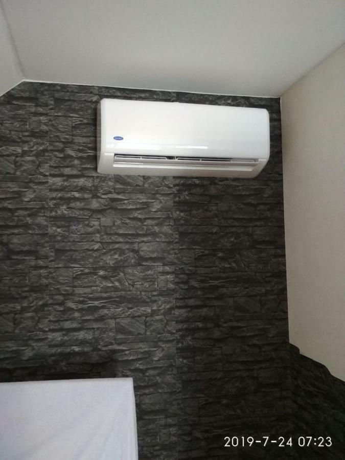 Ferienwohnung "Deluxe" In Korbach Bagian luar foto